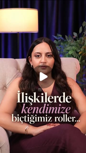 Instagram Reels videosu: Bazen ilişkilerimizde kişiler değişir ama üstlendiğimiz roller aynı kalır.